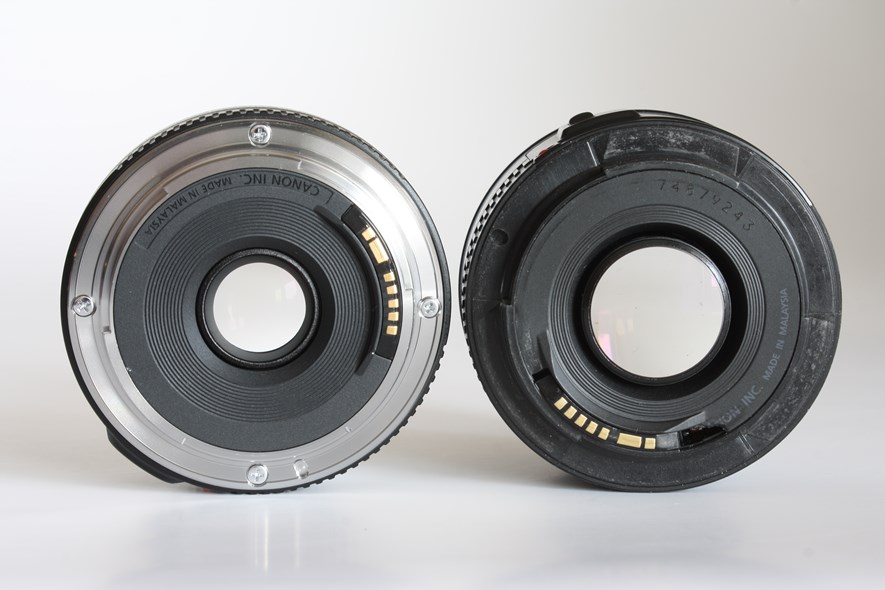 The 40mm with the metal mount to the left, the 50mm with its damaged plastic mount to the right.