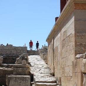 We went to the ancient city of Knossos - or what was left of it. Strangely, today it consist mostly of more or less accurately &quot;reconstituted&quot; buildings.